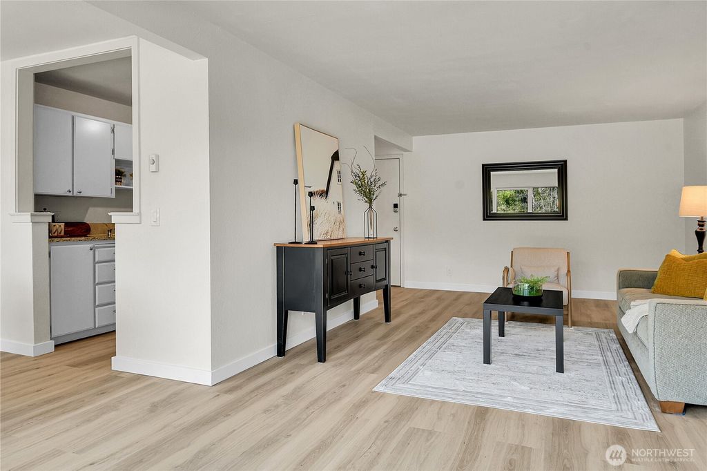 Photo of 12701 NE 9th Place #D206, Bellevue, WA 98005 (MLS # 2426078)