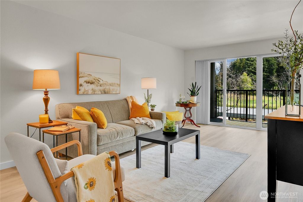 Photo of 12701 NE 9th Place #D206, Bellevue, WA 98005 (MLS # 2426078)