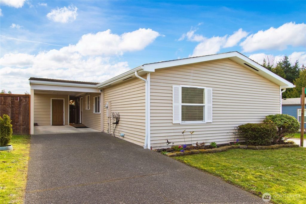 Photo of 27484 149th Place SE #81, Kent, WA 98042 (MLS # 2499018)