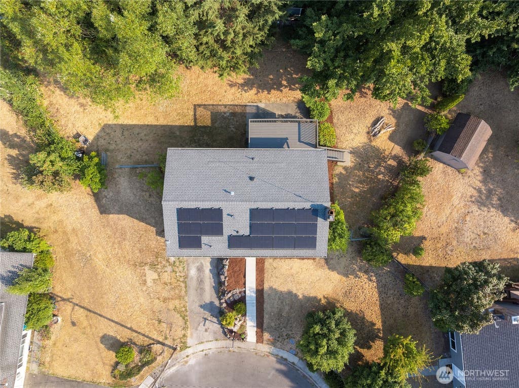 Photo of 16317 127th Place SE, Renton, WA 98058 (MLS # 2573058)