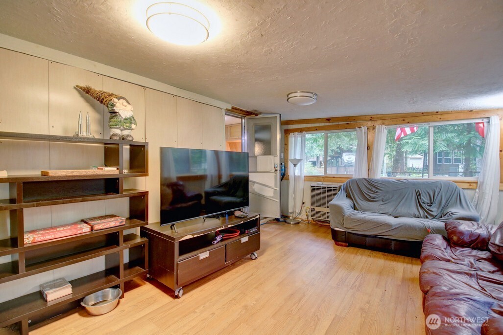 129 Riverside Drive