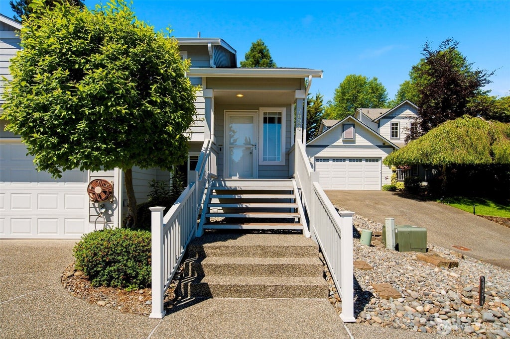 Photo of 7624 E Casino Road, Everett, WA 98203 (MLS # 2540393)