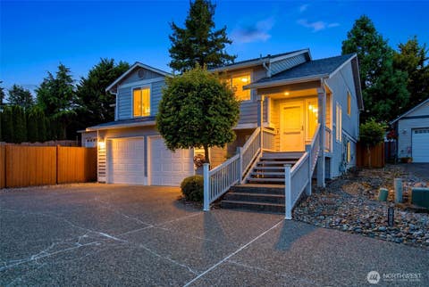 Photo of 7624 E Casino Road, Everett, WA 98203 (MLS # 2540393)