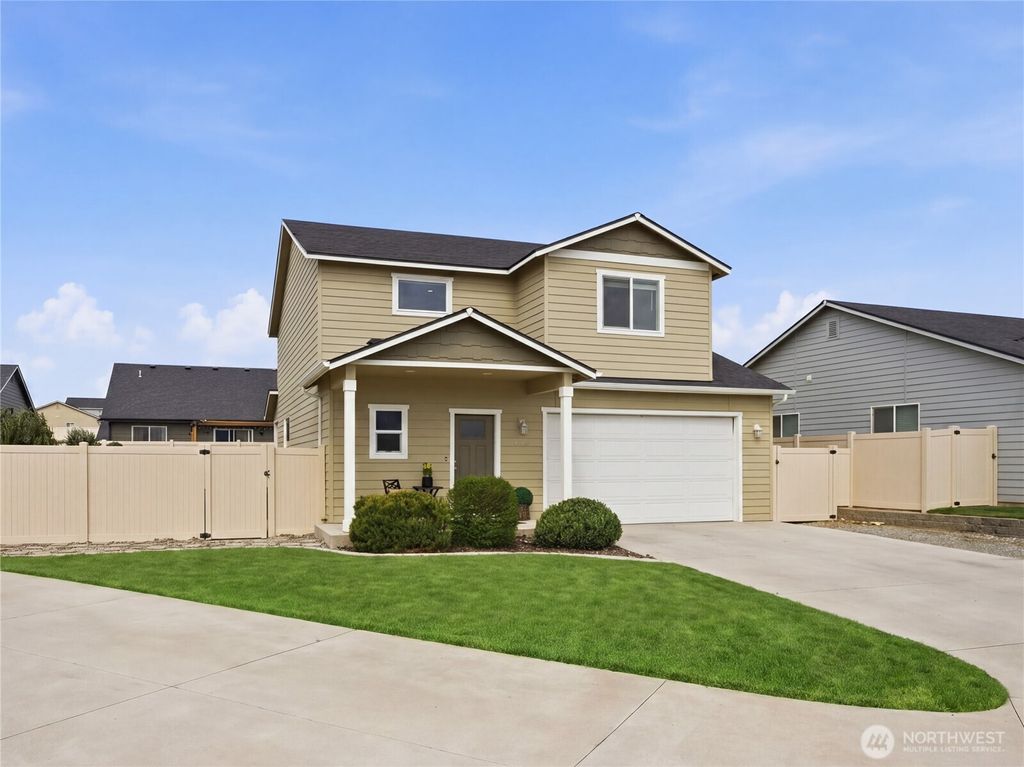 Photo of 2263 S Melody Lane, East Wenatchee, WA 98802 (MLS # 2506160)