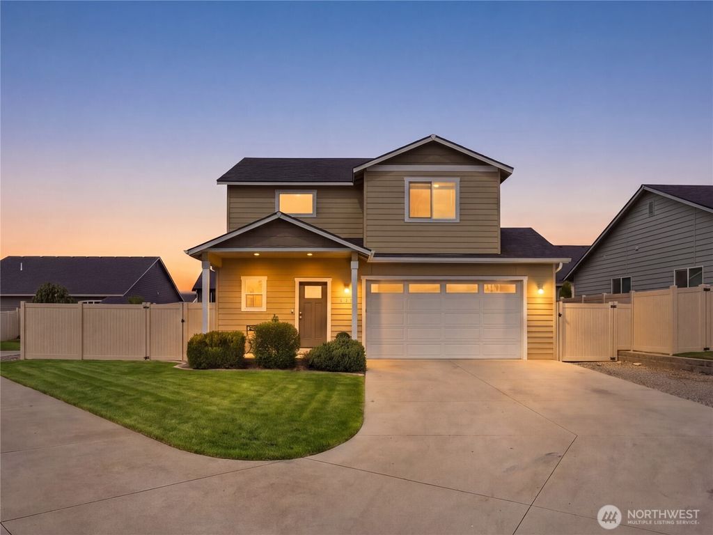 Photo of 2263 S Melody Lane, East Wenatchee, WA 98802 (MLS # 2506160)