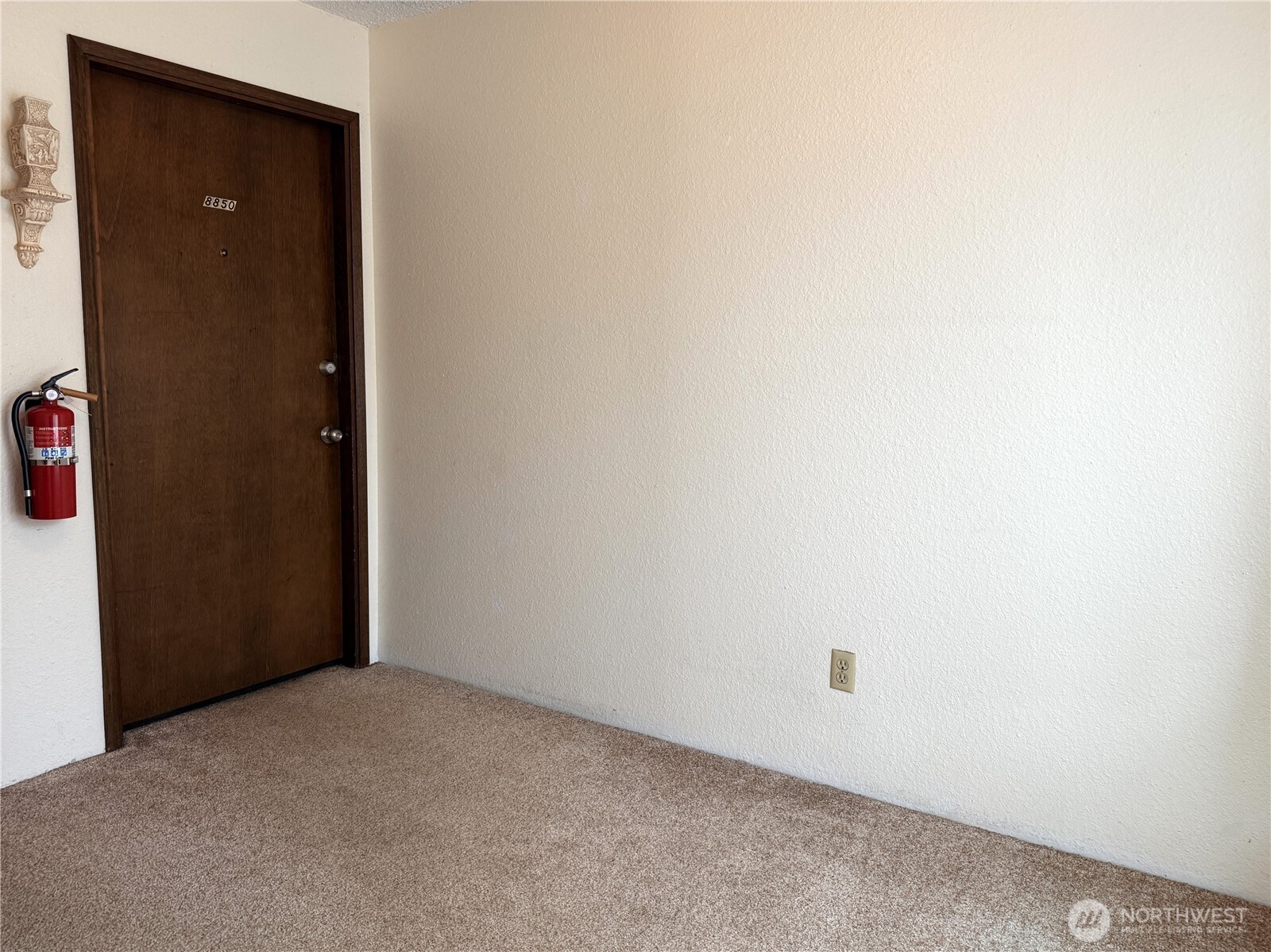 8848 Interlake Avenue N