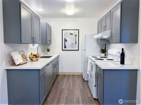 Photo of 8848 Interlake Avenue N, Seattle, WA 98103 (MLS # 2512375)
