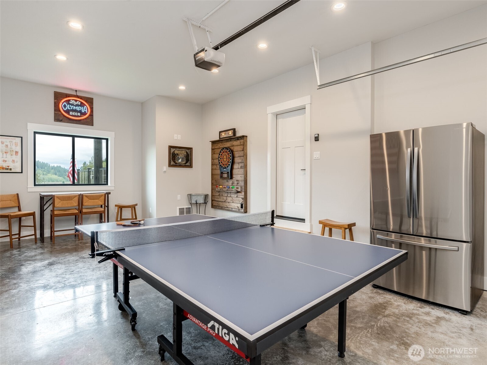168 Lakeside Drive