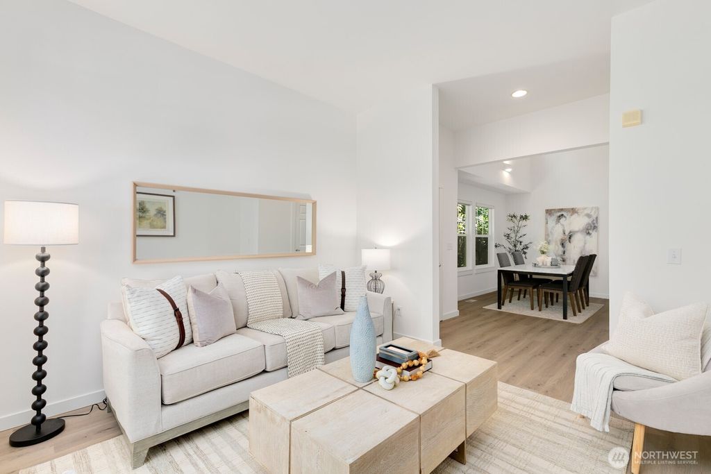 Photo of 8340 NE 140th Street, Kirkland, WA 98034 (MLS # 2388052)