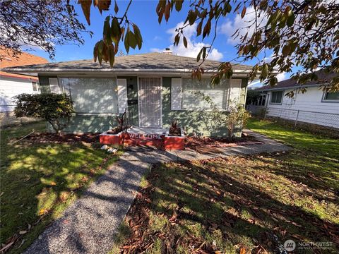 Photo of 7221 S Warner Street, Tacoma, WA 98409 (MLS # 2447754) Photo of 7221 S Warner Street, Tacoma, WA 98409 (MLS # 2447754)