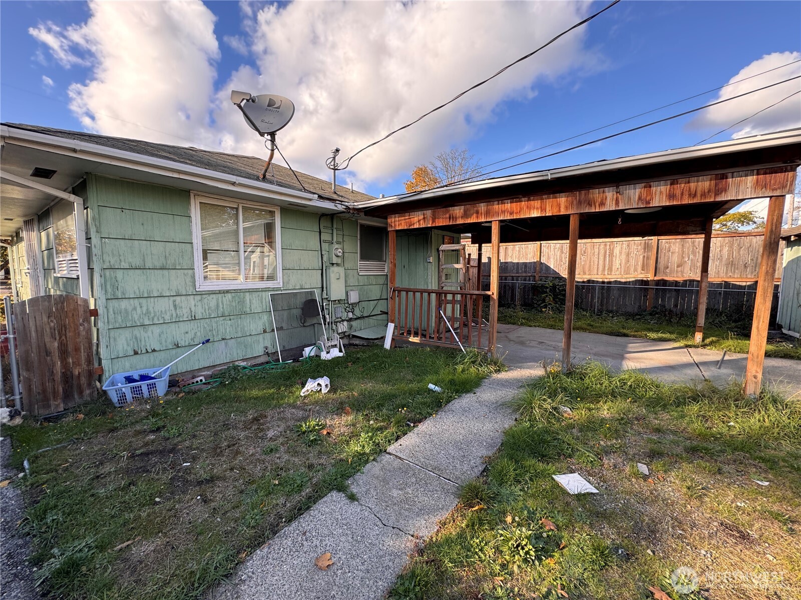 7221 S Warner Street