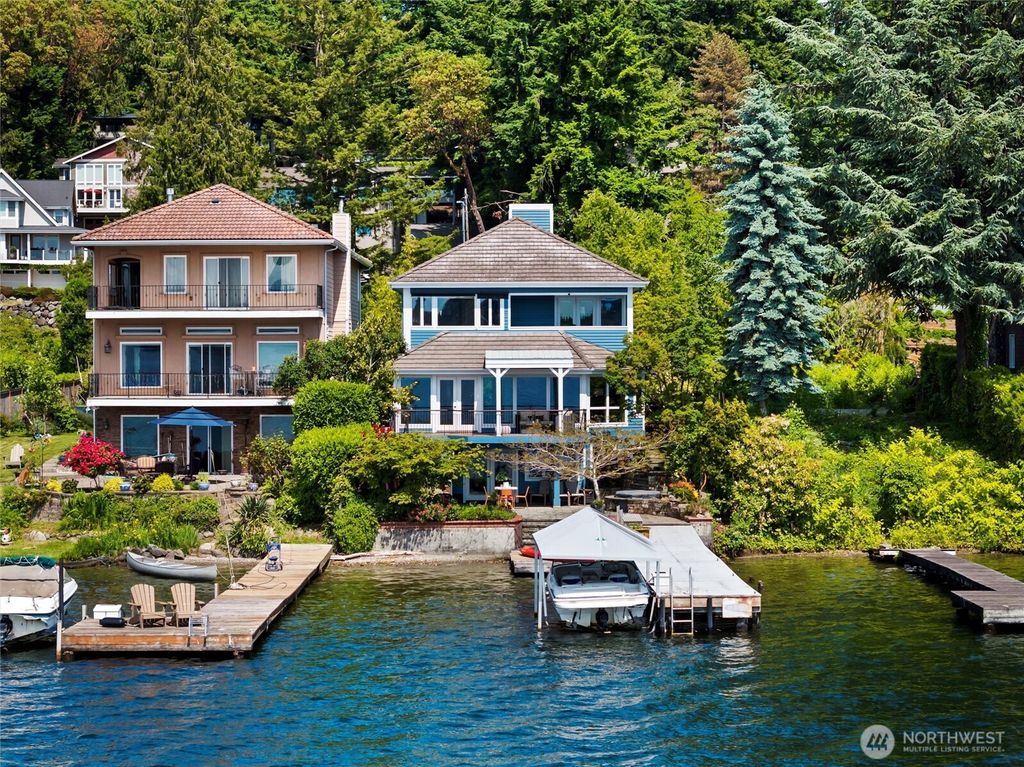 Photo of 11047 Champagne Point Road NE, Kirkland, WA 98034 (MLS # 2386871)