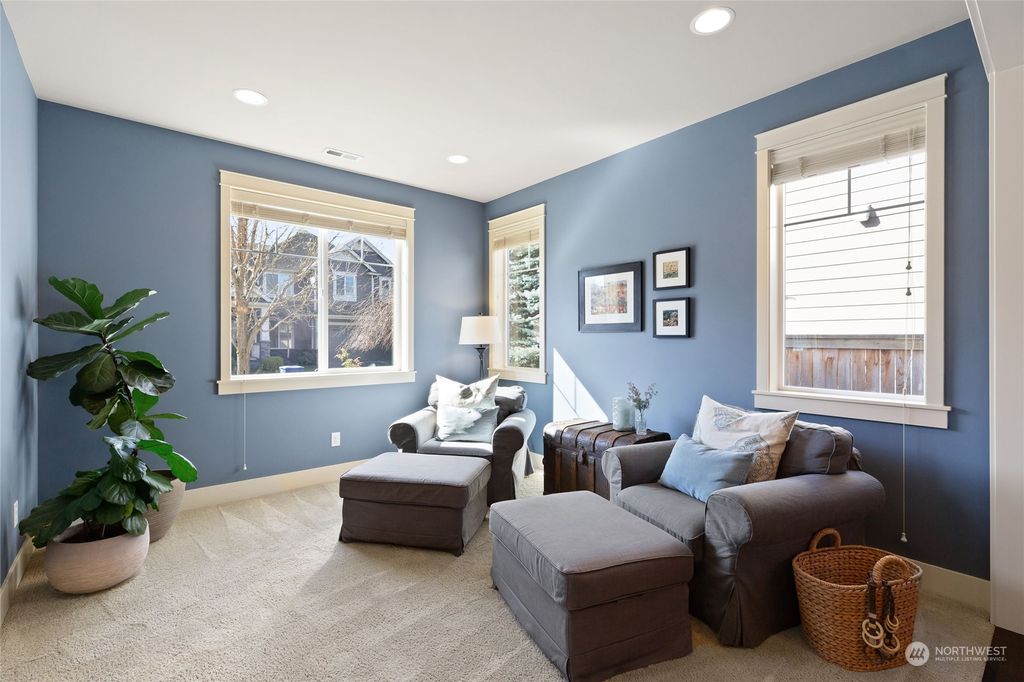 Photo of 21268 SE 25th Street, Sammamish, WA 98075 (MLS # 2207213)