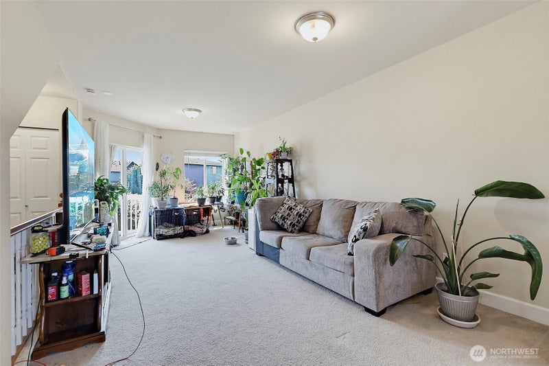 5210 35th St E 5-3