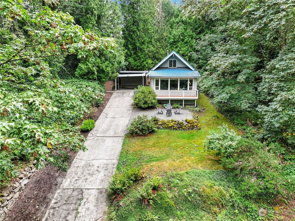 Photo of 14630 200th Avenue SE, Renton, WA 98059 (MLS # 2282393)