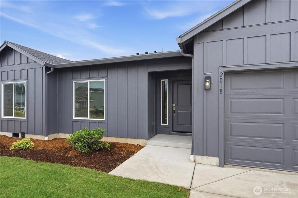 Photo of 2018 Henderson Way, Longview, WA 98632 (MLS # 2569745)