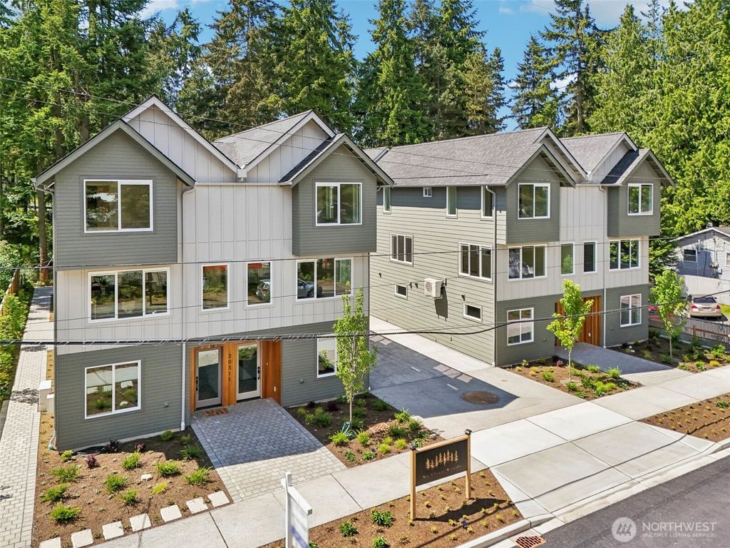 Photo of 20315 B 14th Avenue NE, Shoreline, WA 98155 (MLS # 2398104)