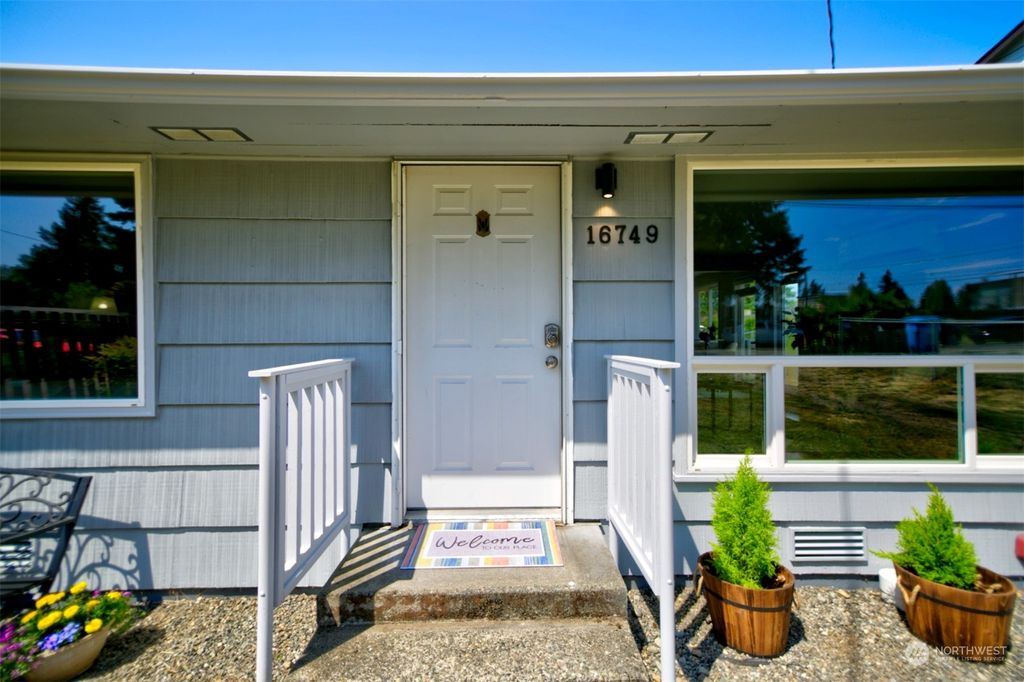 Photo of 16749 Whitman Avenue N, Shoreline, WA 98133 (MLS # 2132213)