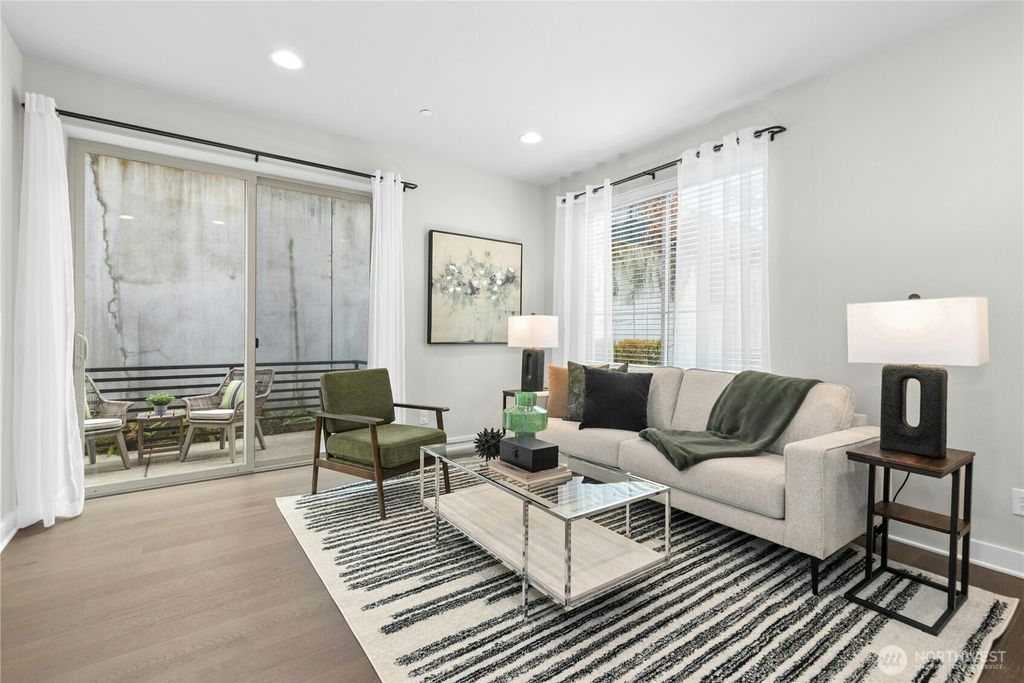 Photo of 11416 117th Lane NE #E004, Kirkland, WA 98034 (MLS # 2489076)