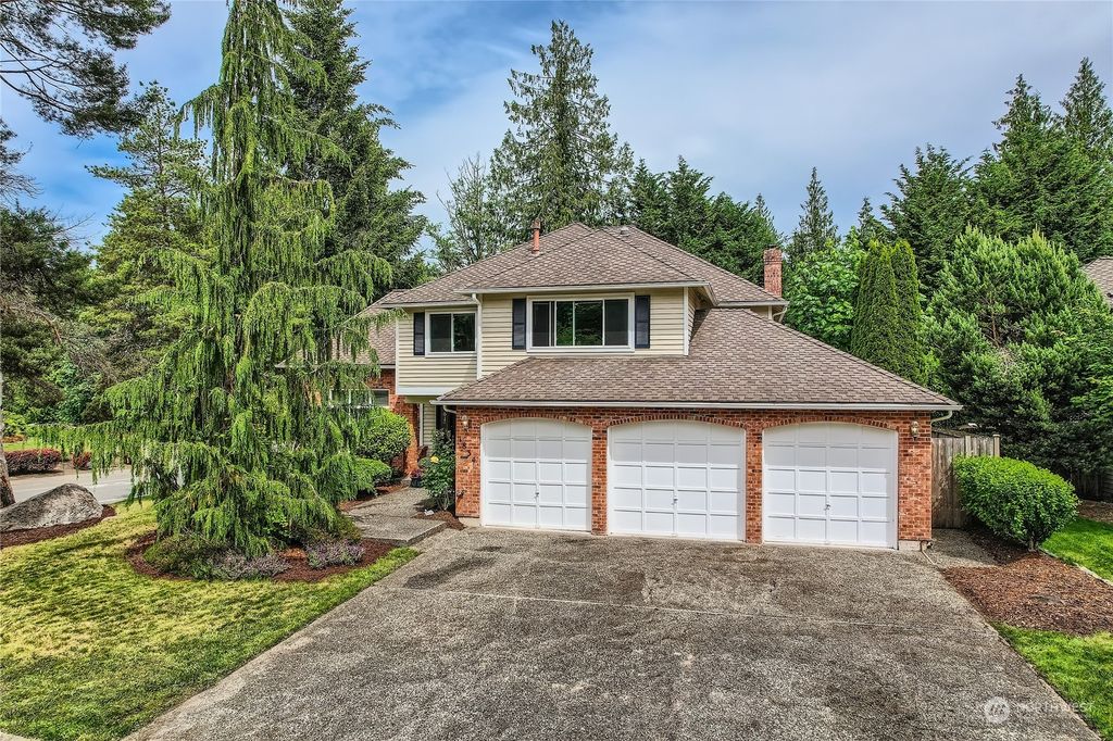 Photo of 1834 235th Place NE, Sammamish, WA 98074 (MLS # 2247267)