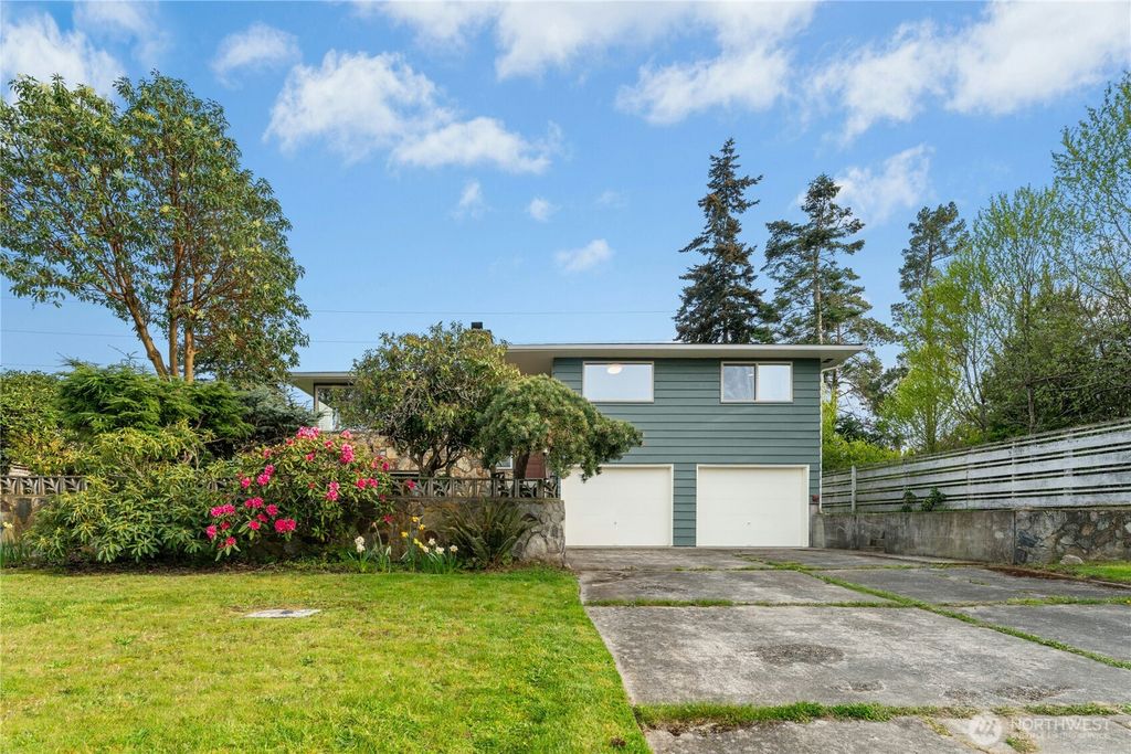 Photo of 3501 W 3rd Street, Anacortes, WA 98221 (MLS # 2510182)