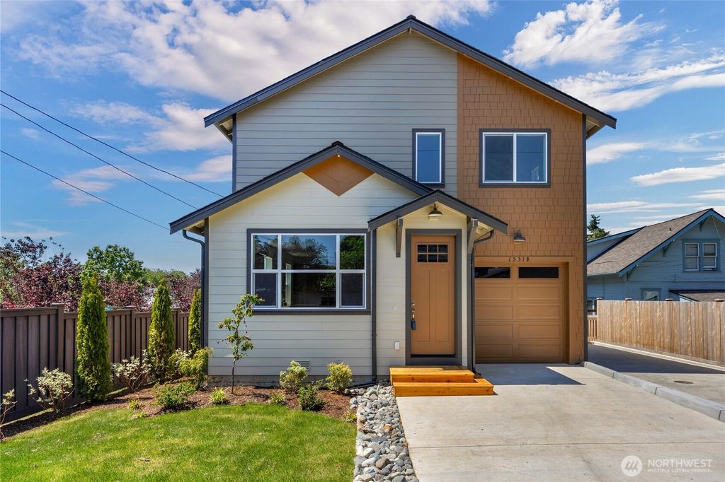 Photo of 1531 Virginia Avenue #2, Everett, WA 98201 (MLS # 2389044)