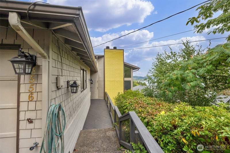 3556 NE 147th Street