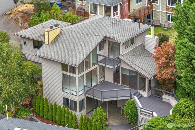 3556 NE 147th Street