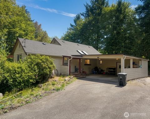 Photo of 991 E North Bay Road, Allyn, WA 98524 (MLS # 2554482)