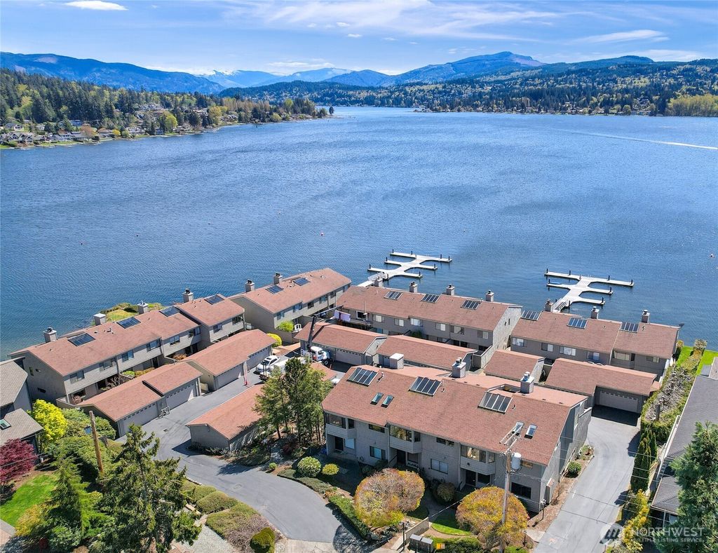 Photo of 708 Poplar Drive #1, Bellingham, WA 98226 (MLS # 2499512)