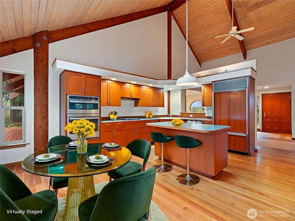 Photo of 2204 41st Street, Anacortes, WA 98221 (MLS # 2457356)