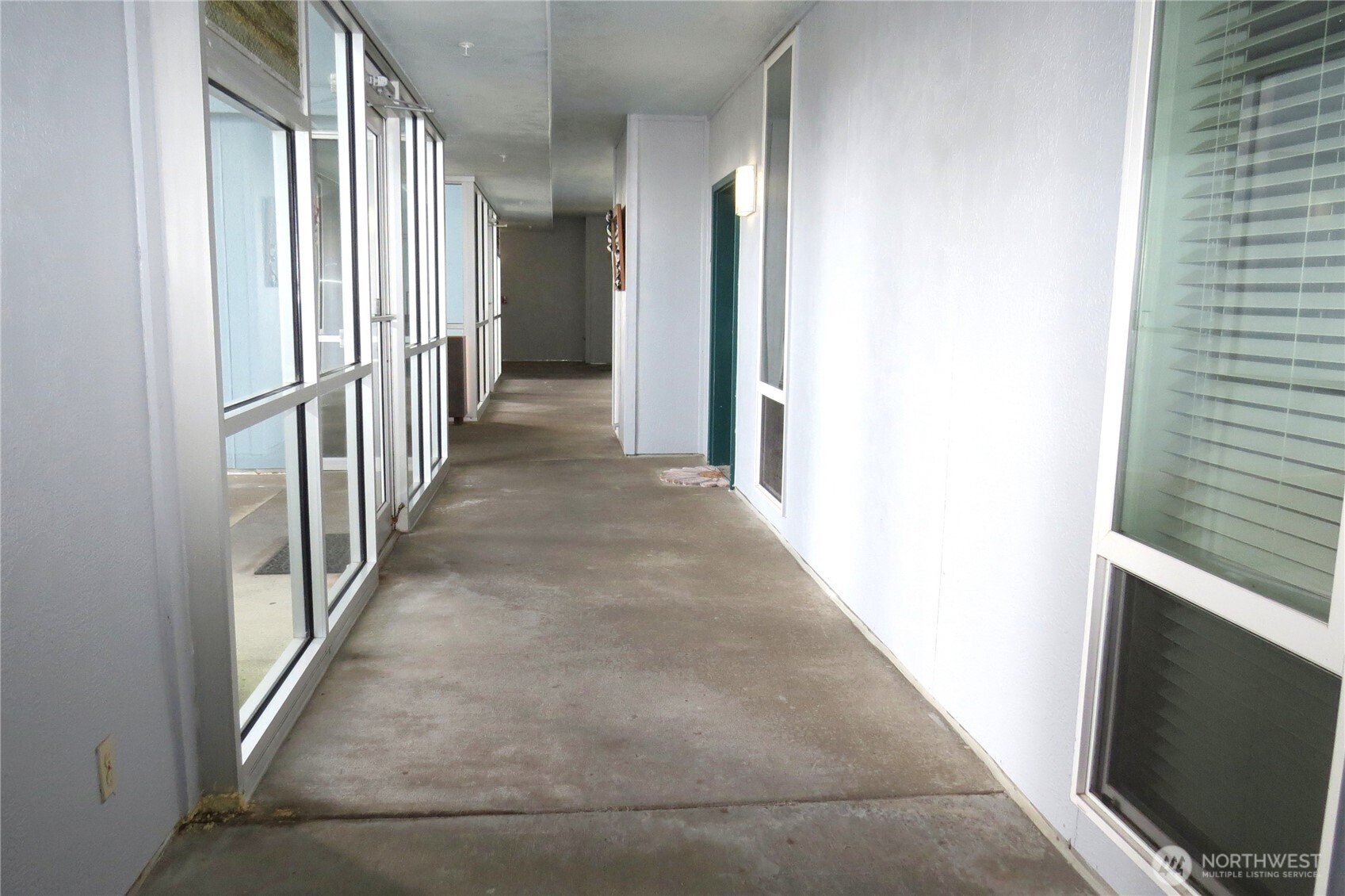 1335 Ocean Shores Boulevard SW S14