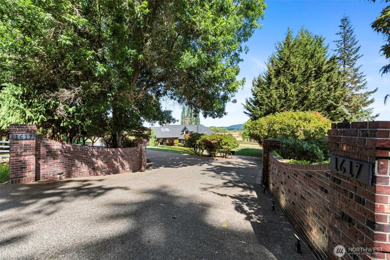 1617 S Scheuber Road