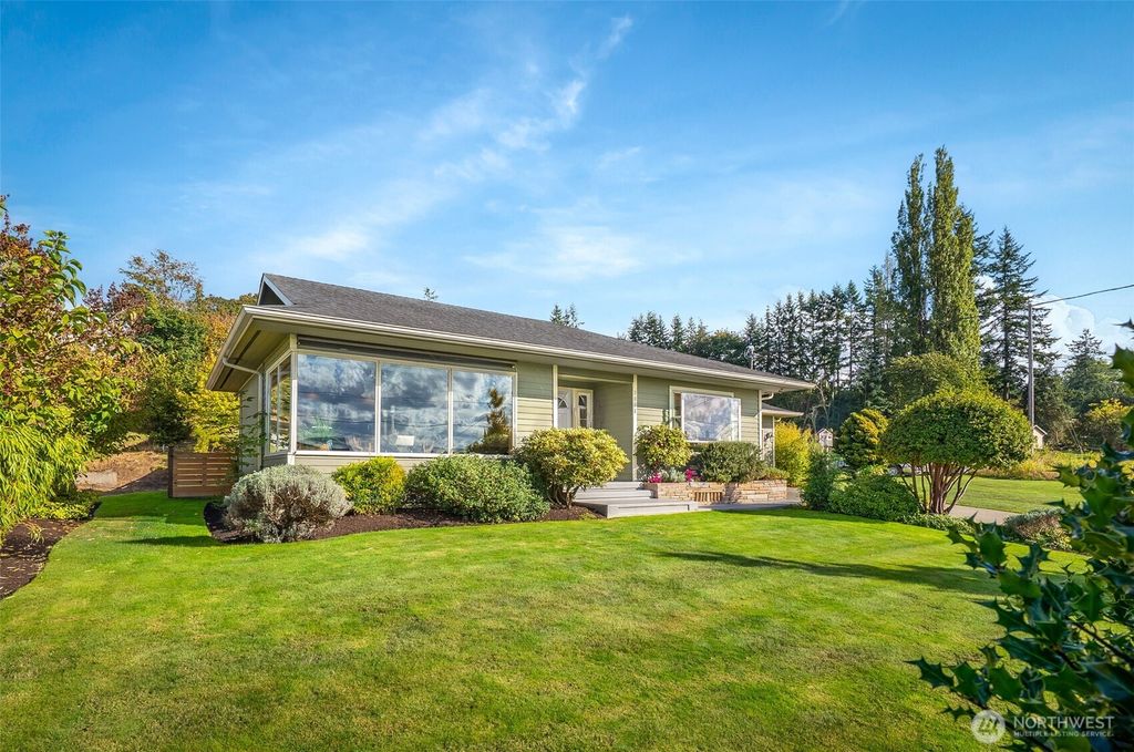 Photo of 2031 71st Avenue SE, Lake Stevens, WA 98258 (MLS # 2438779)