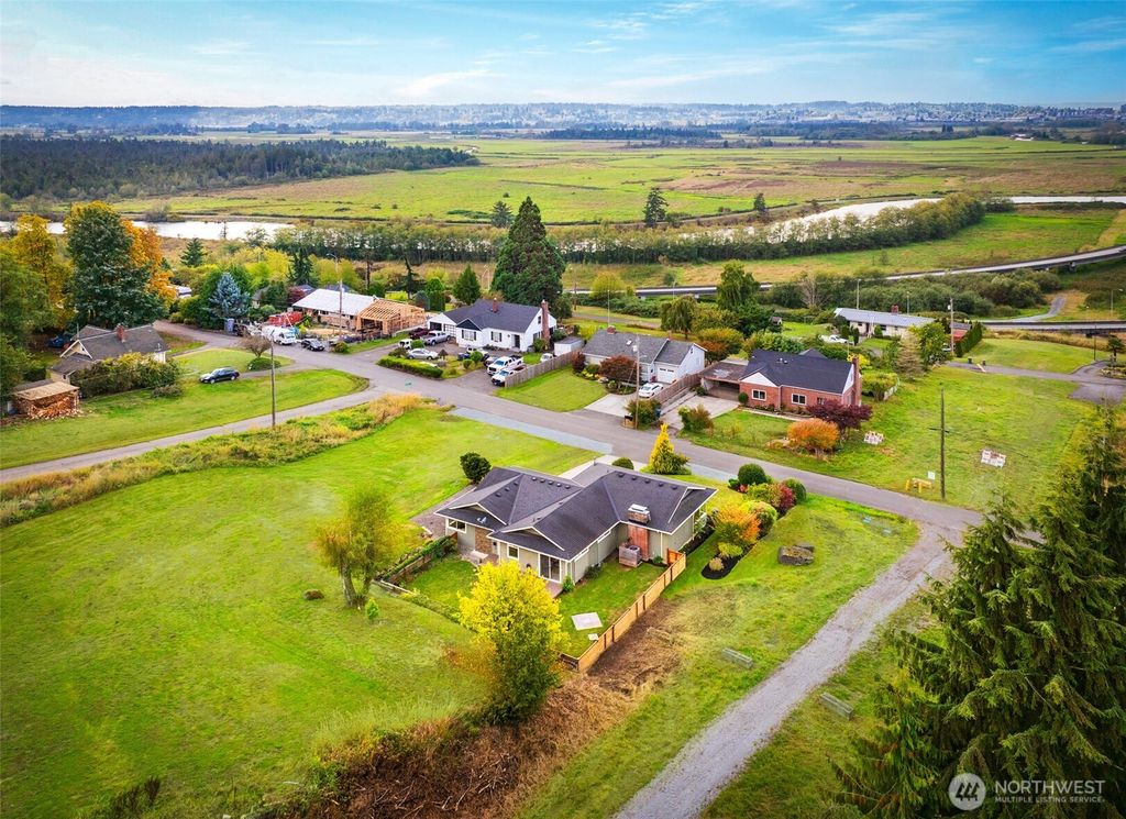 Photo of 2031 71st Avenue SE, Lake Stevens, WA 98258 (MLS # 2438779)