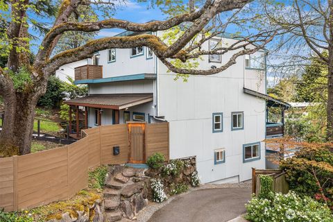 Photo of 2820 27th Avenue W, Seattle, WA 98199 (MLS # 2528907)