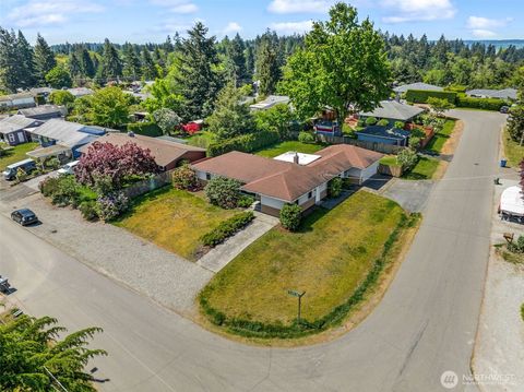 Photo of 14205 11th Avenue SW, Burien, WA 98166 (MLS # 2522720)
