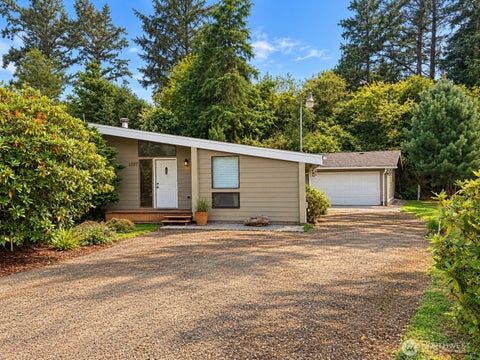 Photo of 31307 L Street, Ocean Park, WA 98640 (MLS # 2590990)