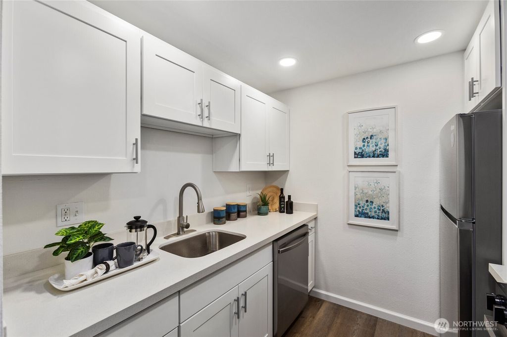 Photo of 700 N 160 Street #A308, Shoreline, WA 98133 (MLS # 2465989)