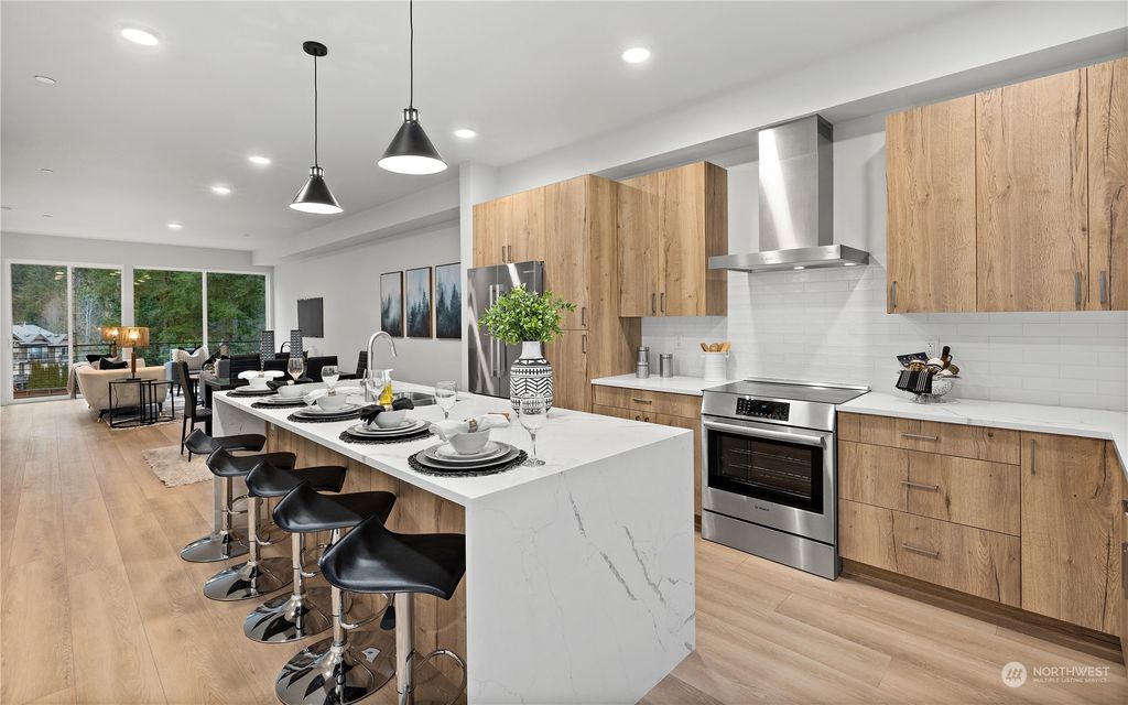 Photo of 17773 NE 95th Court, Redmond, WA 98052 (MLS # 2031506)