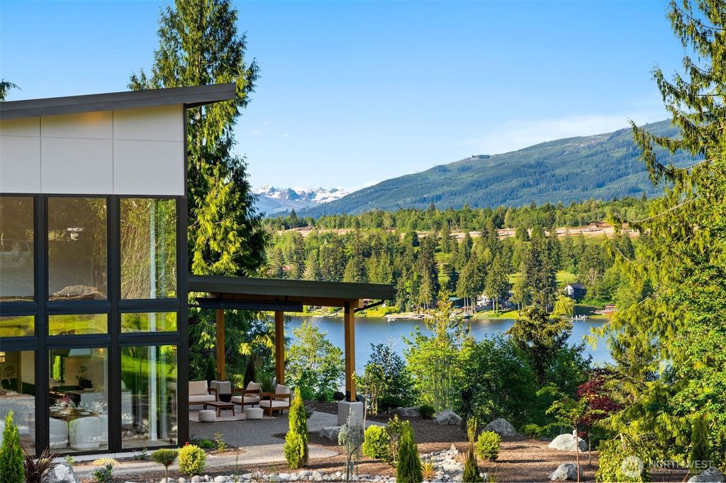 Photo of 18315 Majestic Ridge Lane, Mount Vernon, WA 98274 (MLS # 2527513)