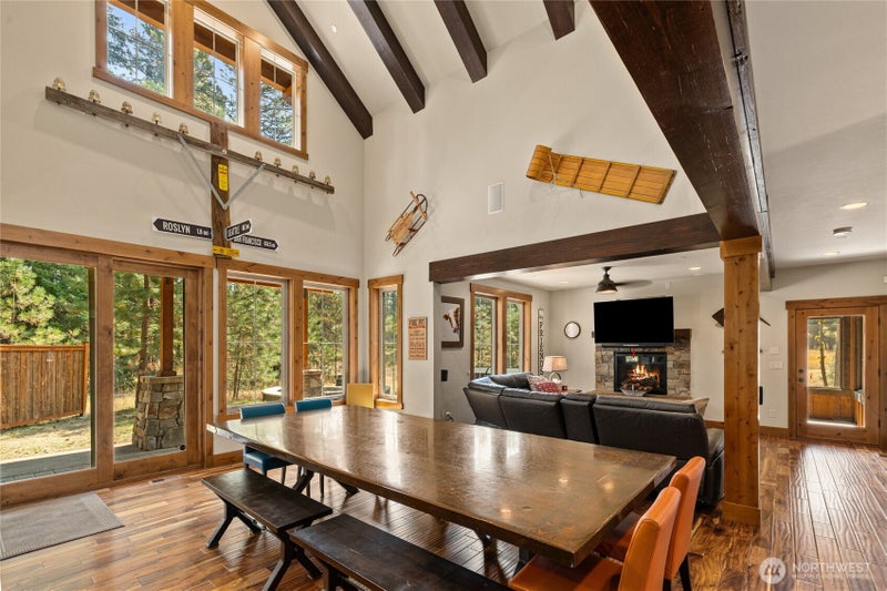 991 Larkspur Loop