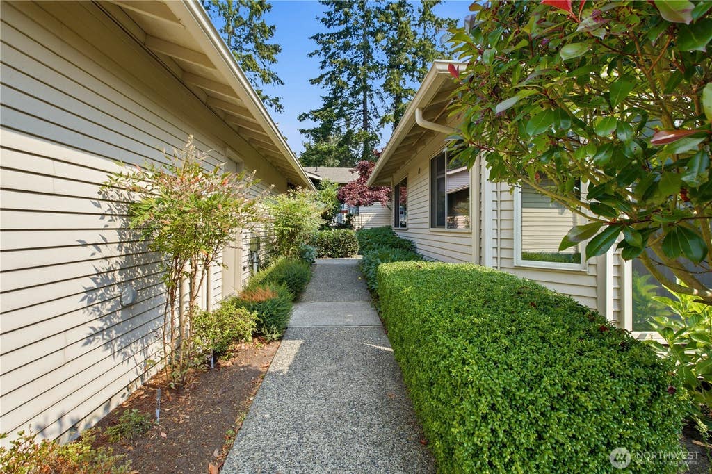 Photo of 24913 11th Avenue S, Des Moines, WA 98198 (MLS # 2565674)