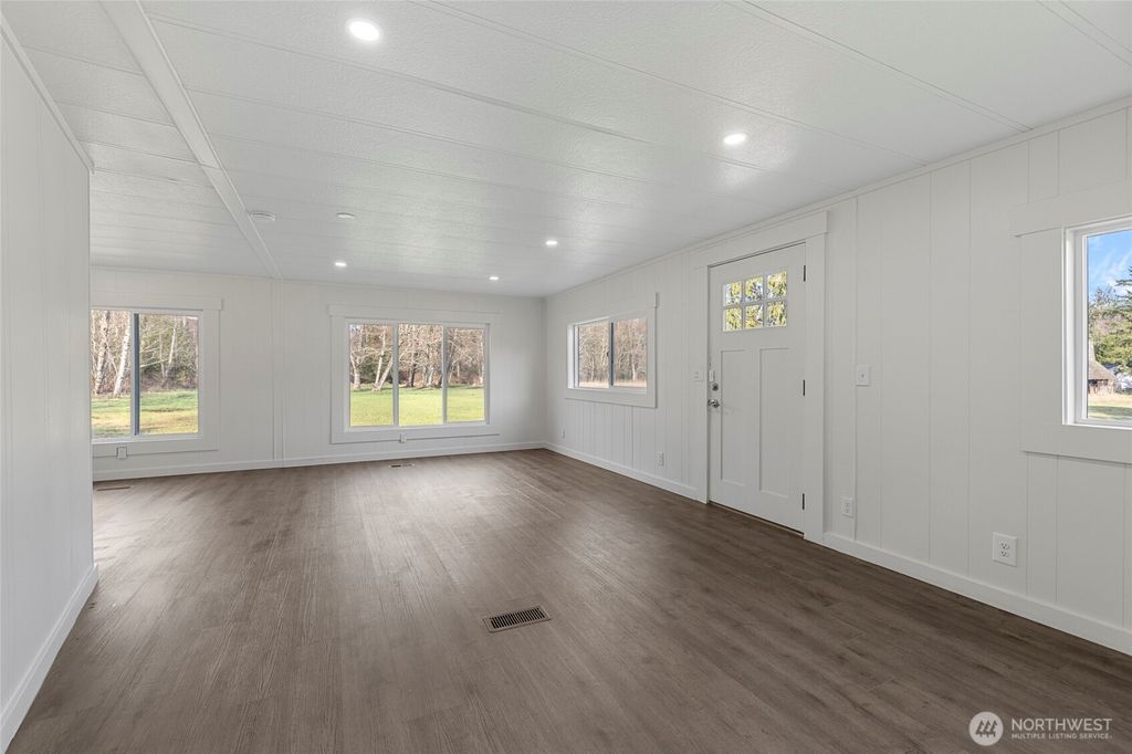 Photo of 22398 Grip Road, Sedro Woolley, WA 98284 (MLS # 2477965)