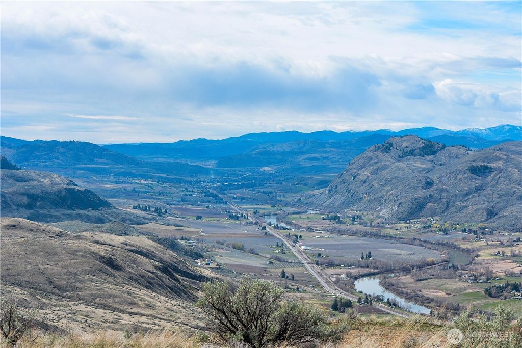 Photo of 0 xxx Emily Road, Oroville, WA 98844 (MLS # 2505266)