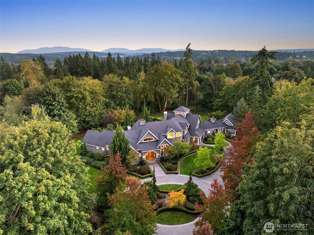 Photo of 18025 NE 136th Street, Redmond, WA 98052 (MLS # 2445006)