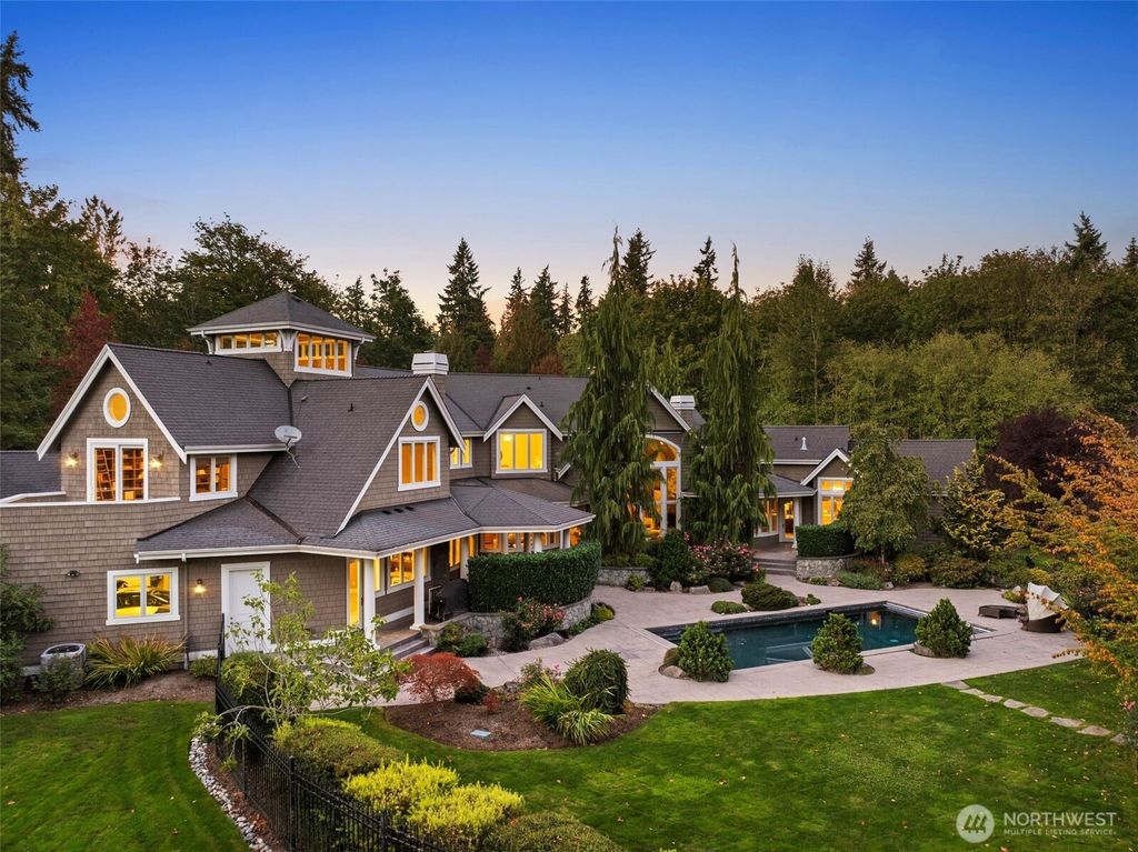 Photo of 18025 NE 136th Street, Redmond, WA 98052 (MLS # 2445006)