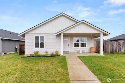 Photo of 412 Herren Avenue, Winlock, WA 98596 (MLS # 2476249)