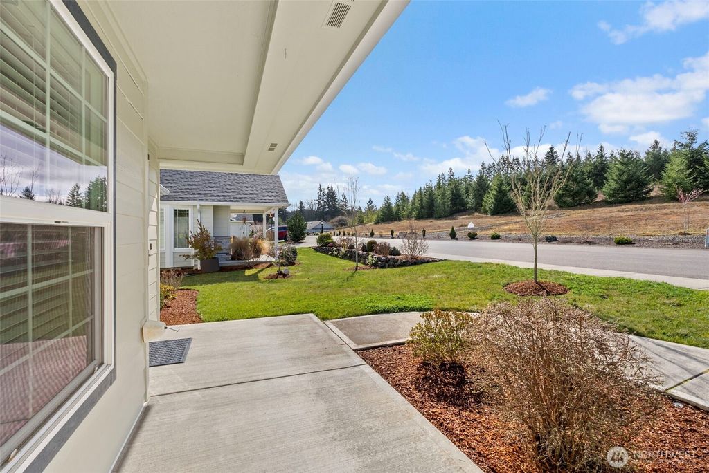 Photo of 1430 Stillwaters Avenue, Centralia, WA 98531 (MLS # 2486876)