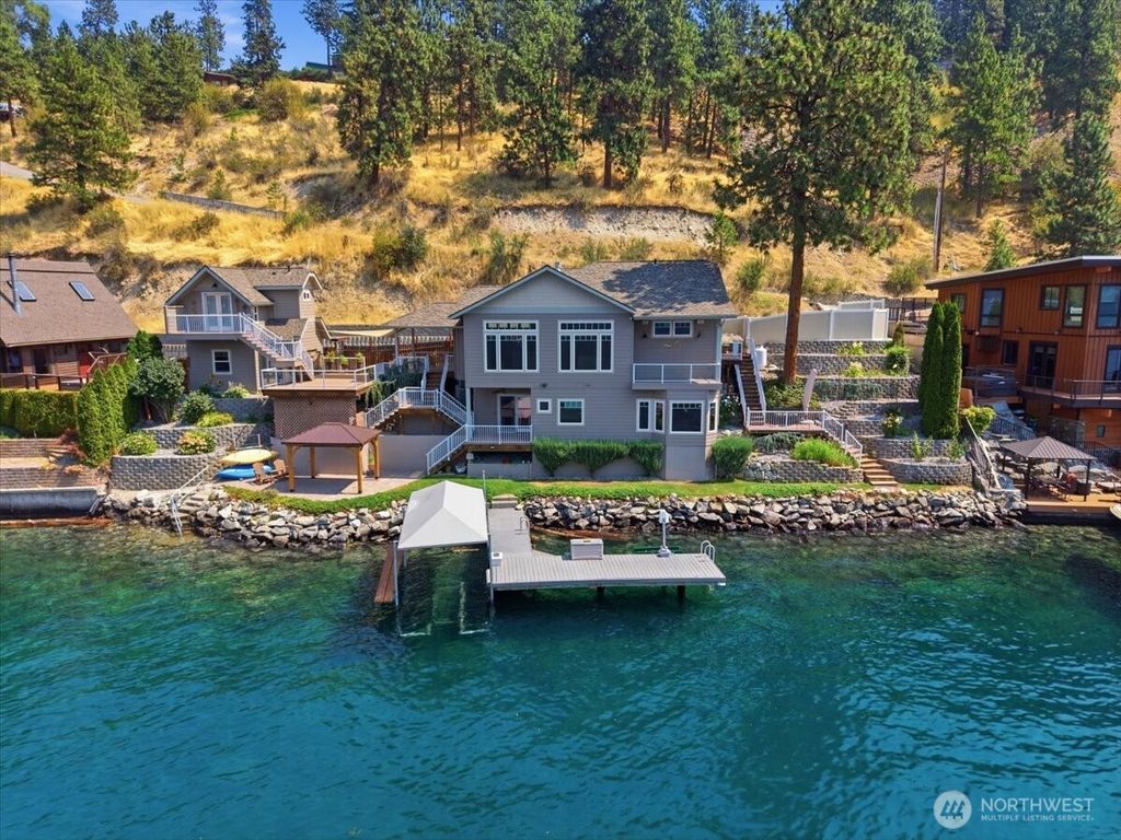 Photo of 15 Helios Hills Lane, Manson, WA 98831 (MLS # 2557397)